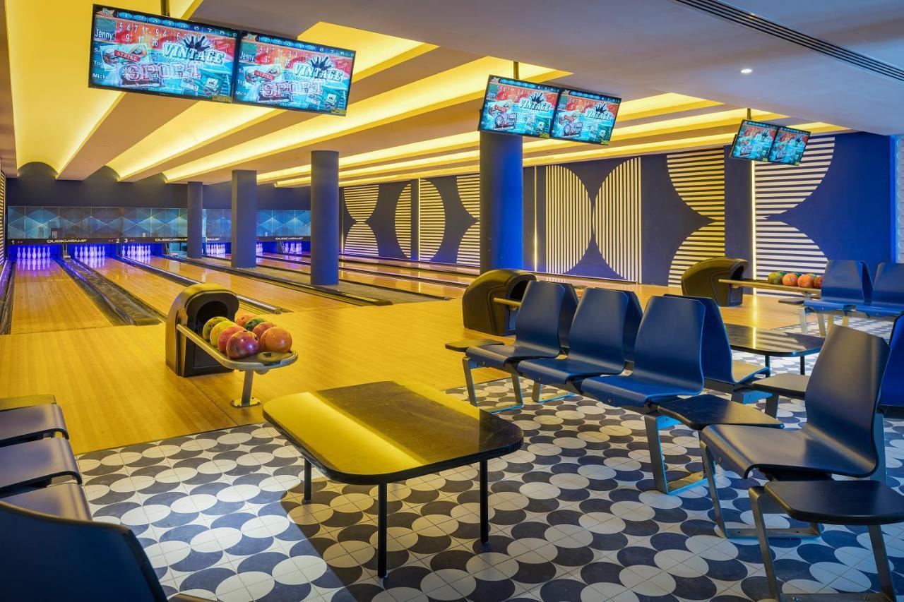 Ocean Eden Bay (Adults Only) Hotel Spring Rises Exterior foto Bowling Alley