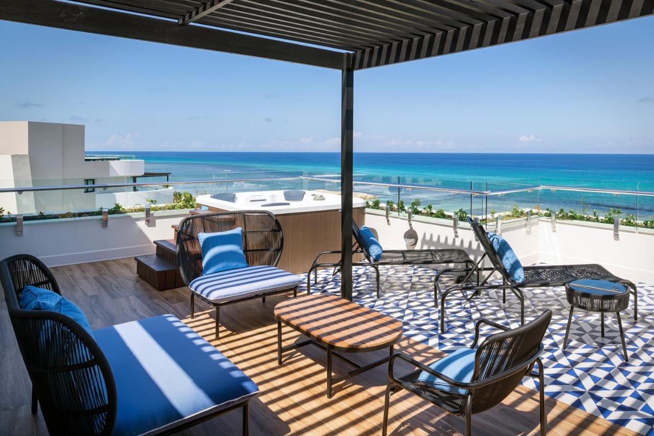 Ocean Eden Bay (Adults Only) Hotel Spring Rises Exterior foto Rooftop at the Hotel