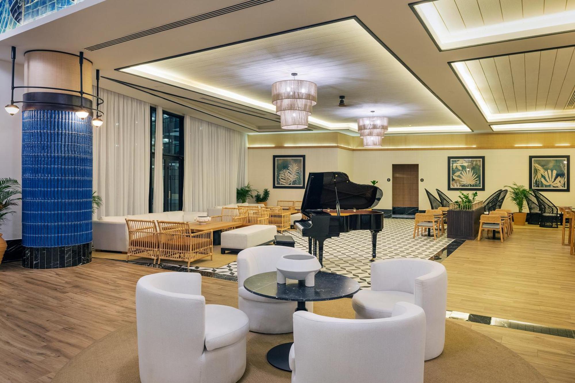 Ocean Eden Bay (Adults Only) Hotel Spring Rises Exterior foto The lounge at the airport